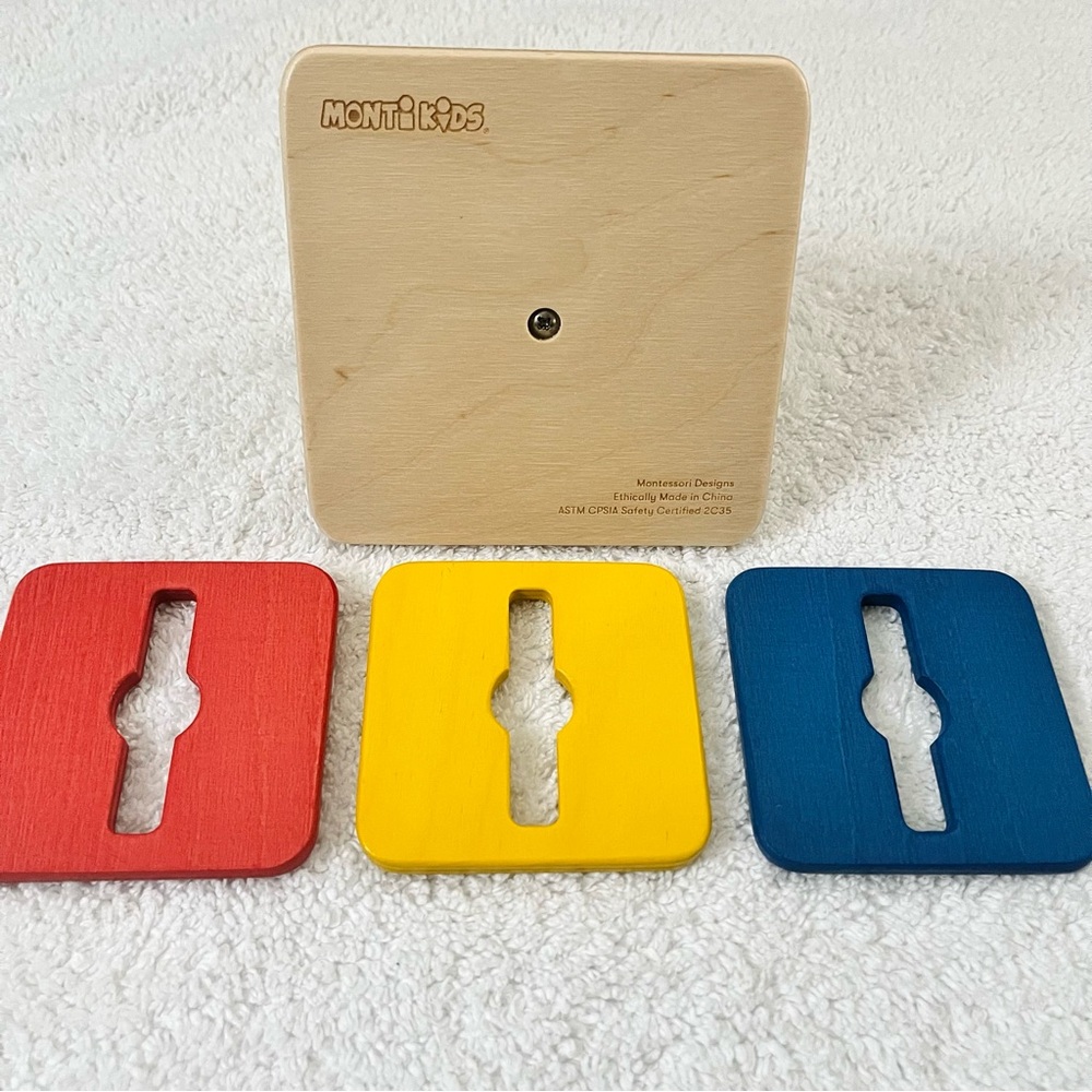 Monti Kids New in Box Montessori Peg Maze - Picture 3 of 6